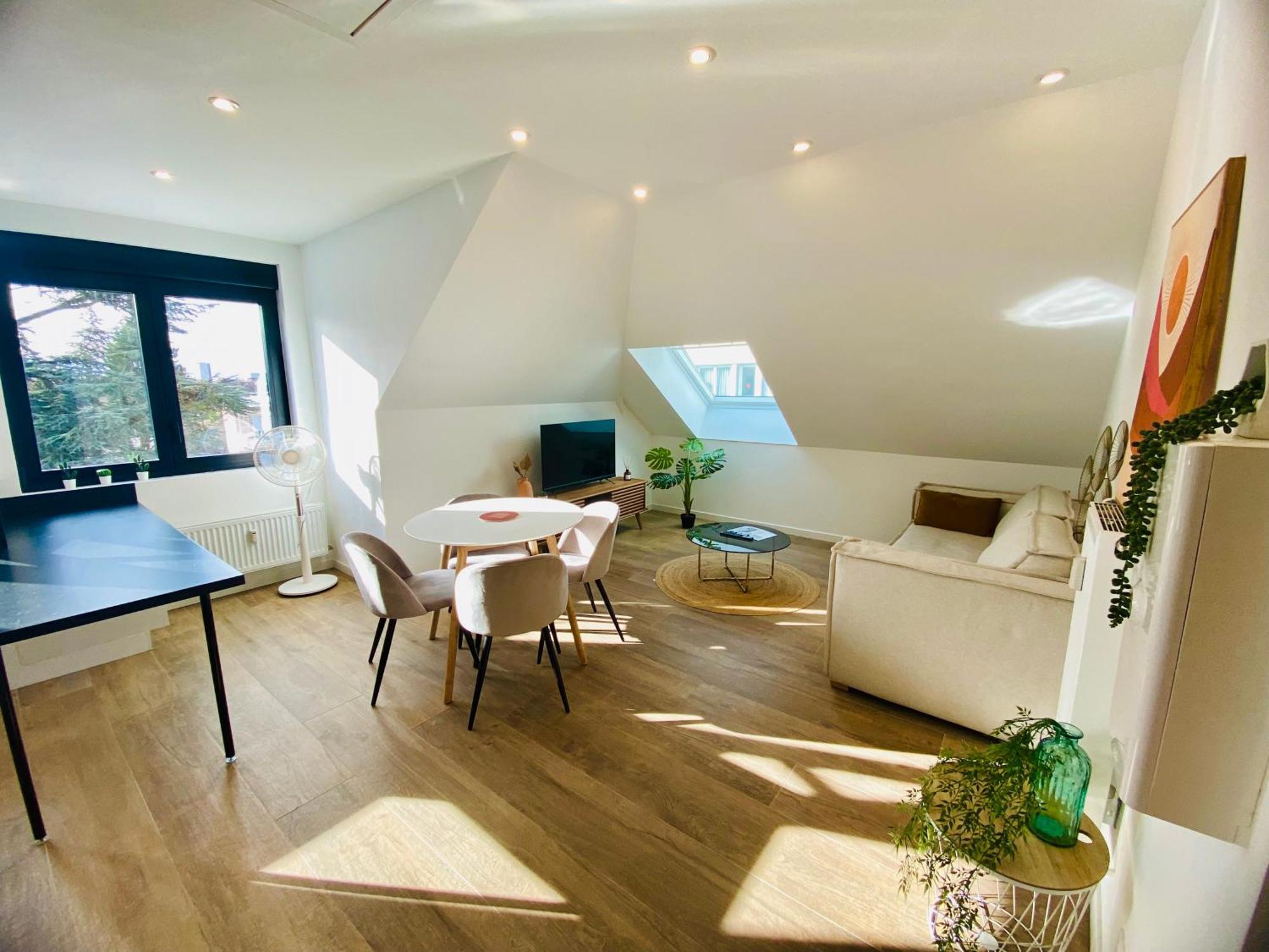 Les Appartements De L'Hippodrome 朗贝萨尔 外观 照片