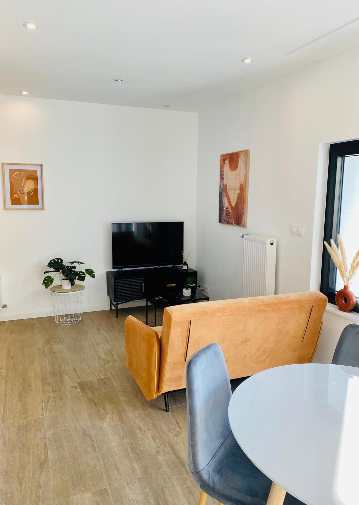 Les Appartements De L'Hippodrome 朗贝萨尔 外观 照片