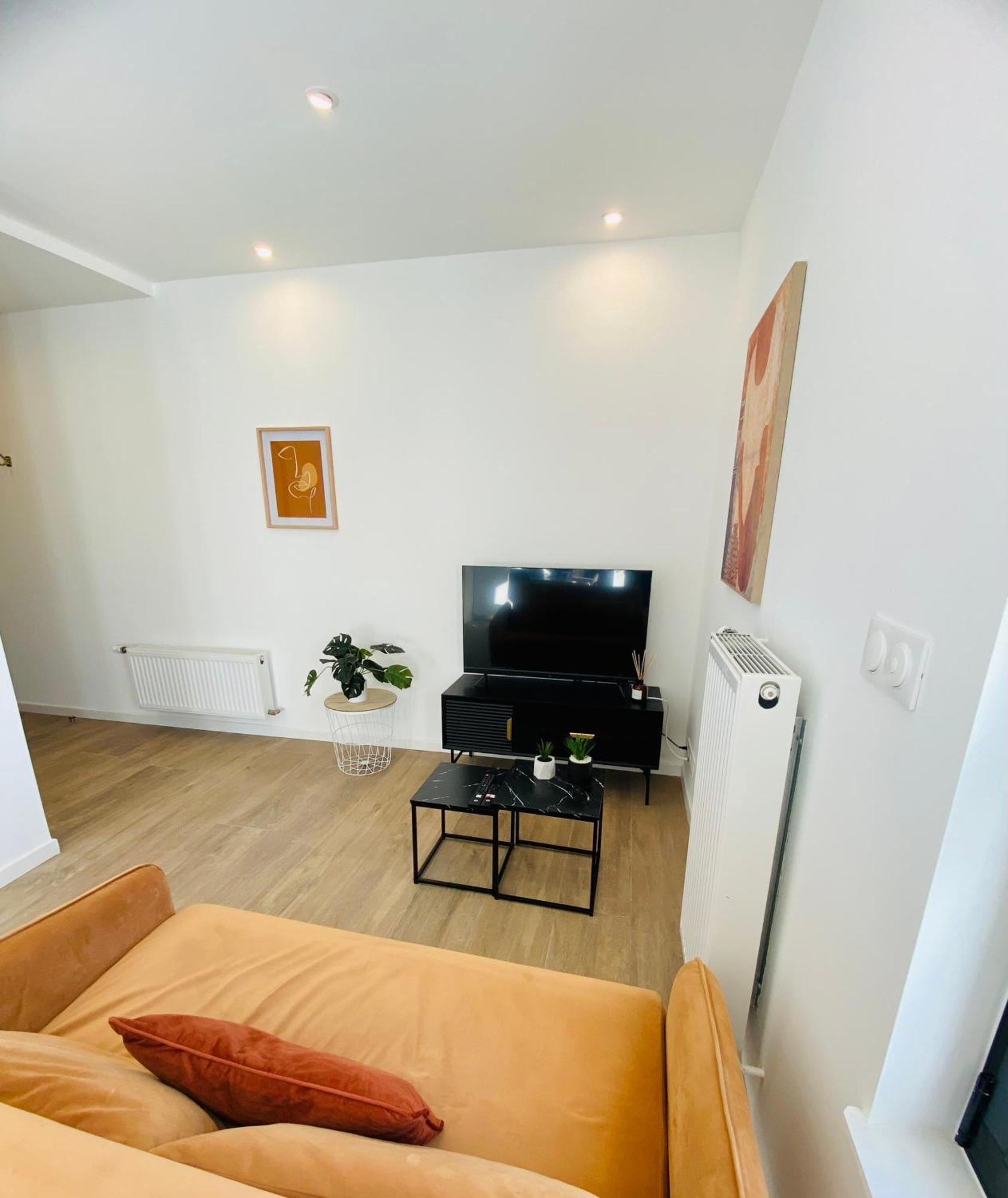 Les Appartements De L'Hippodrome 朗贝萨尔 外观 照片