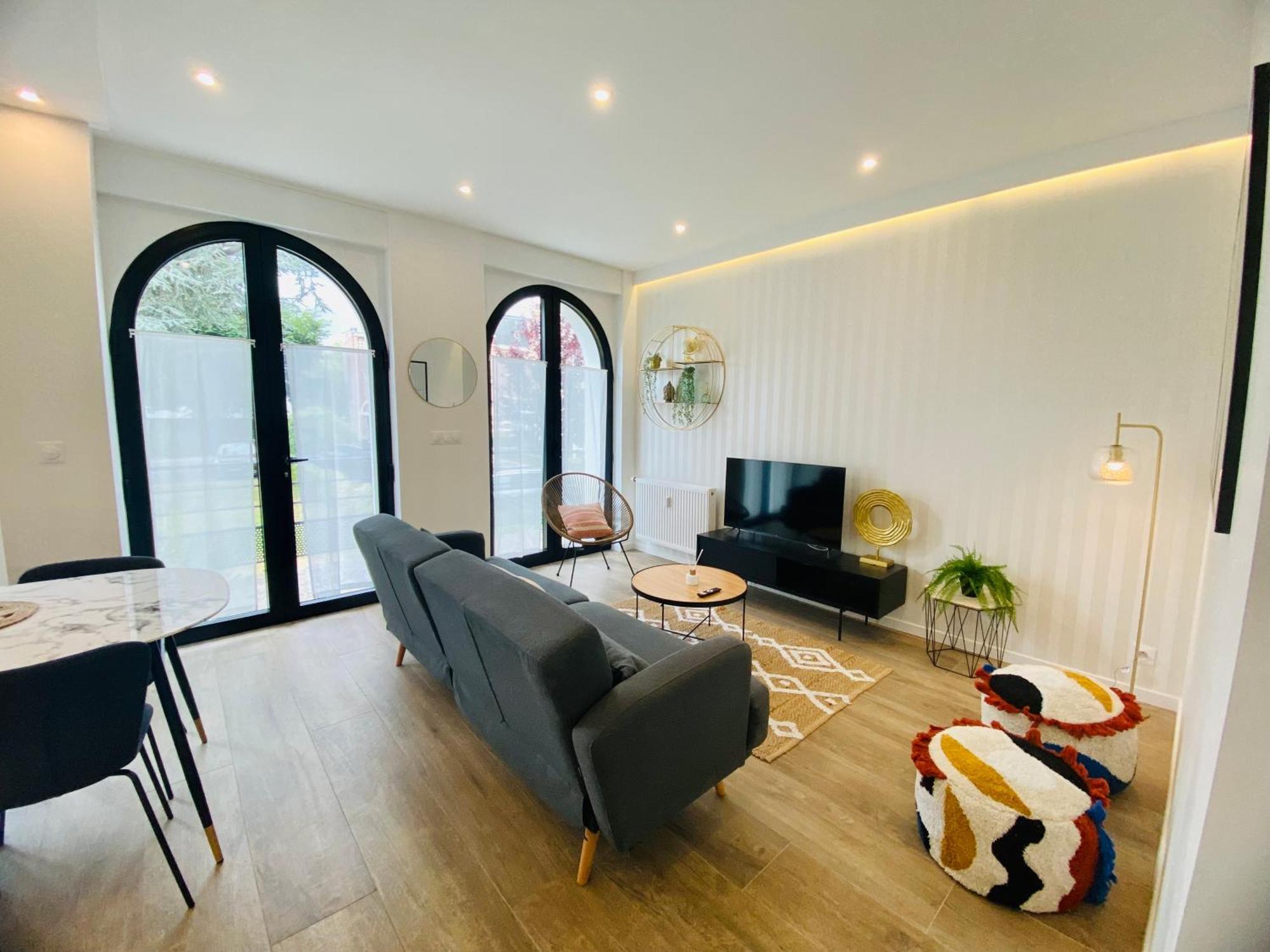 Les Appartements De L'Hippodrome 朗贝萨尔 外观 照片