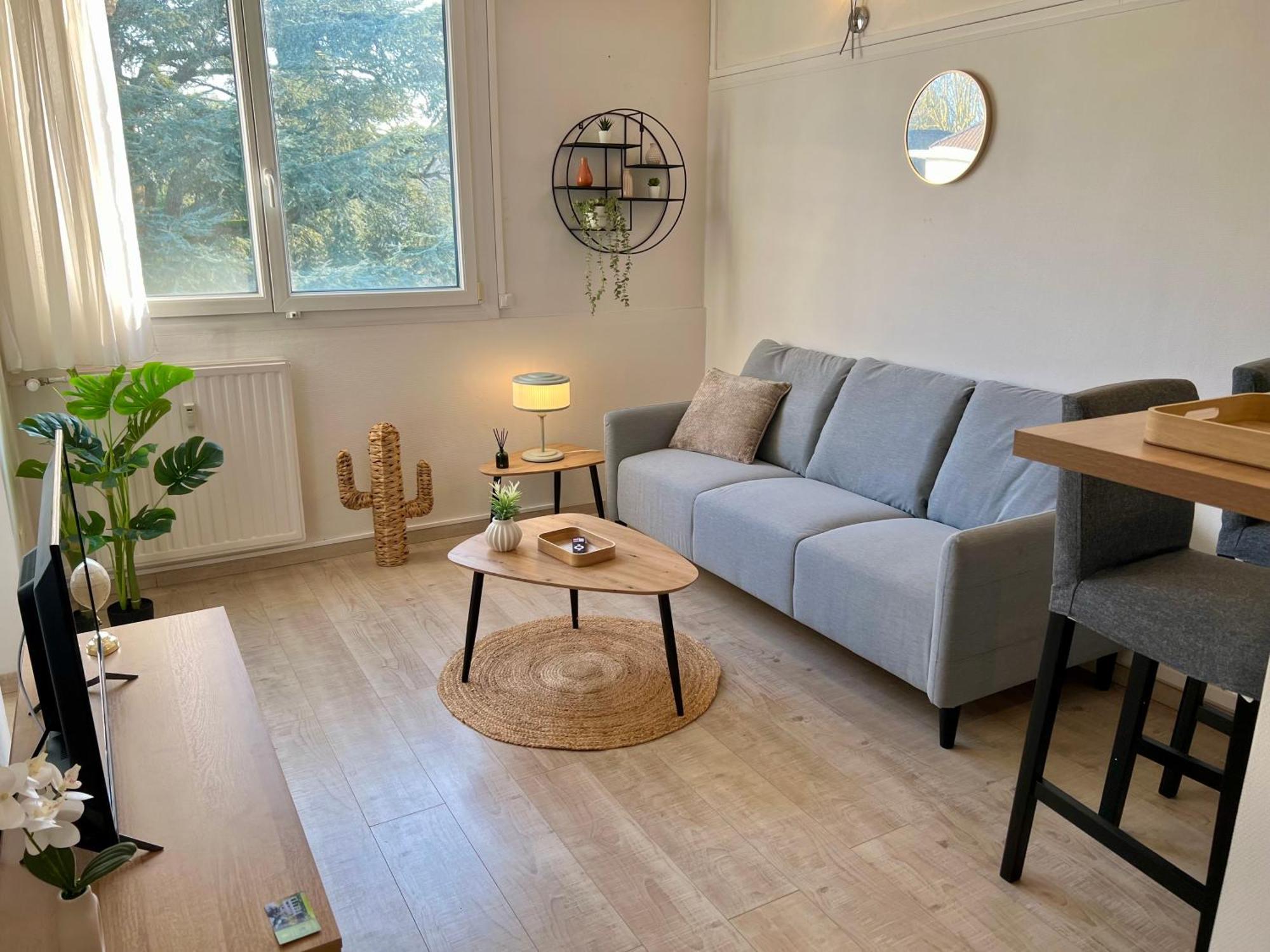 Les Appartements De L'Hippodrome 朗贝萨尔 外观 照片